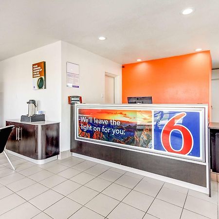 Motel 6 Waco - Lacy Lakeview Bellmead Екстериор снимка
