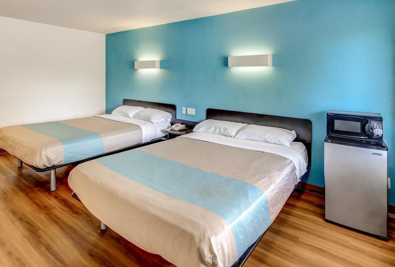 Motel 6 Waco - Lacy Lakeview Bellmead Екстериор снимка