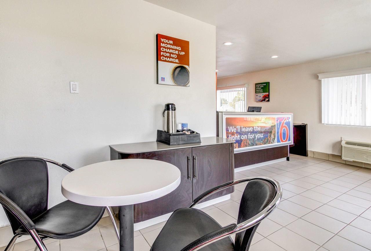 Motel 6 Waco - Lacy Lakeview Bellmead Екстериор снимка